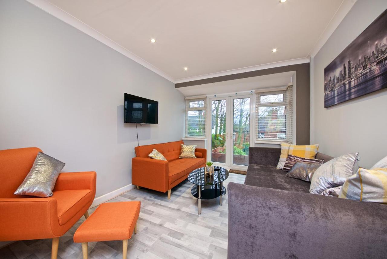 Beautiful Cozy Home With Free Parking Manchester Exteriör bild