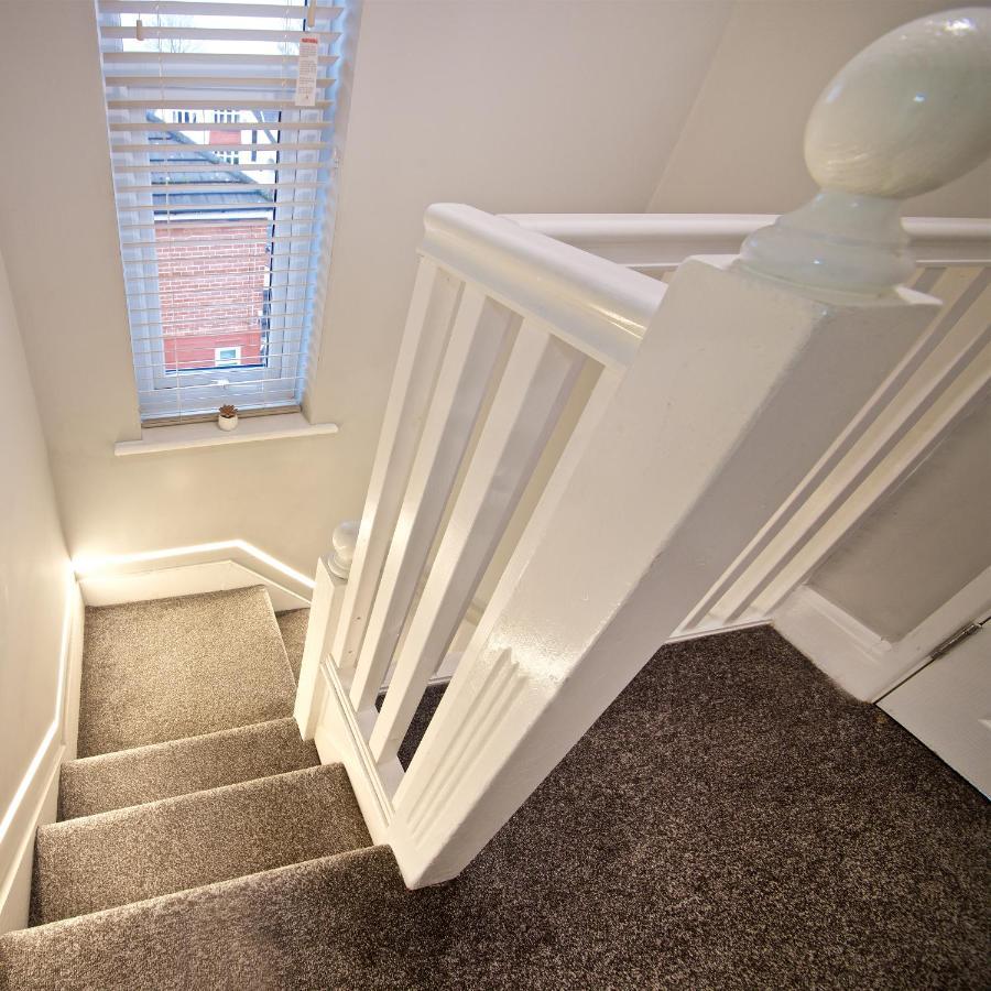 Beautiful Cozy Home With Free Parking Manchester Exteriör bild